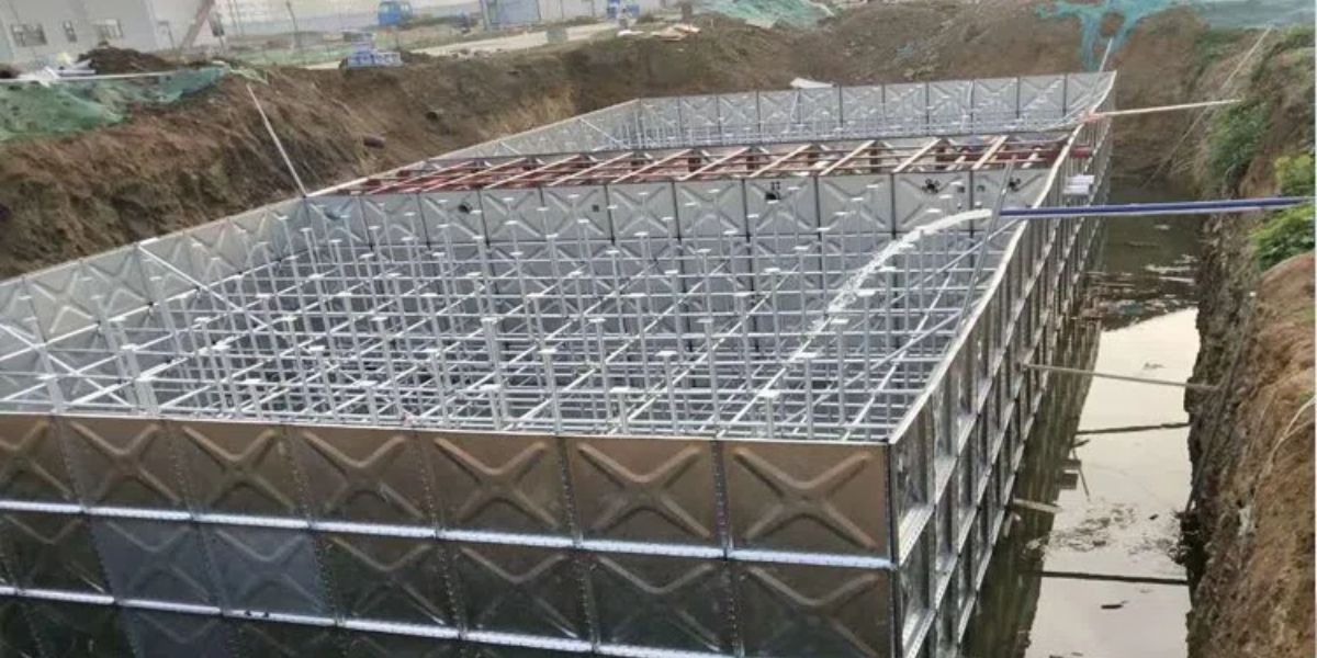 ถังเก็บน้ำโลหะสำหรับขาย