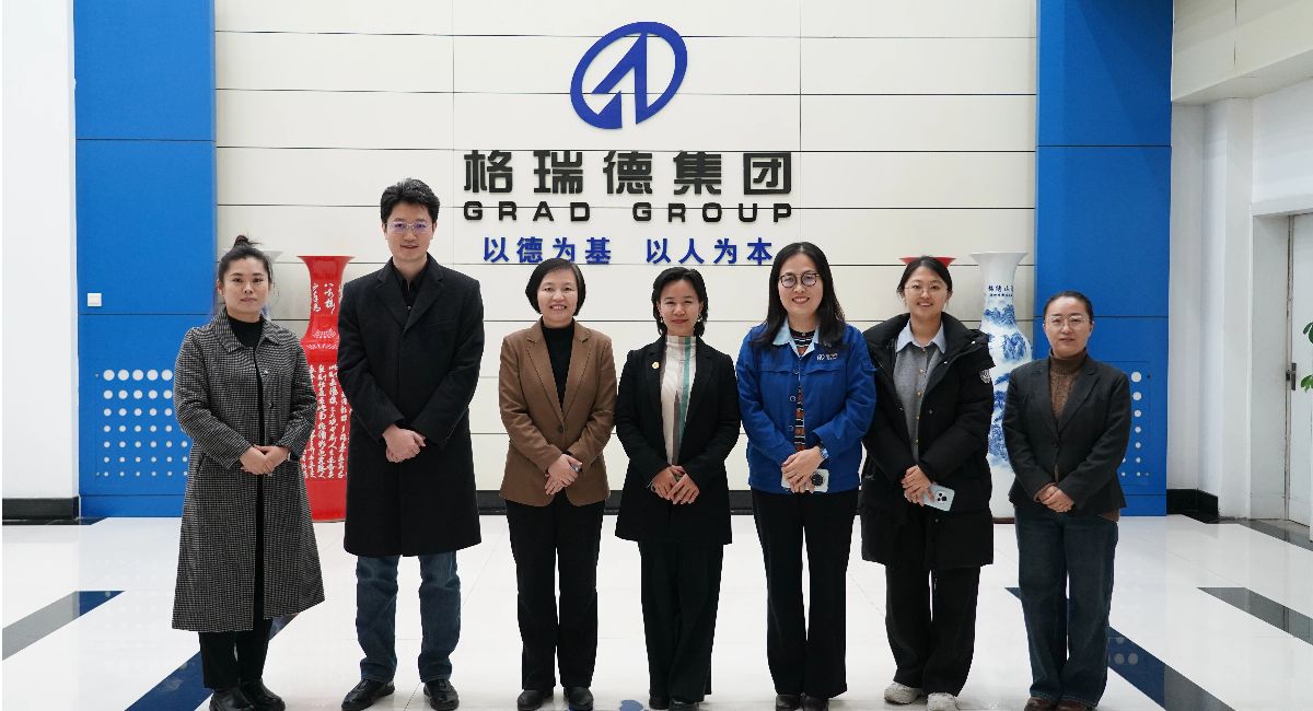 President of China Vietnam Chamber of Commerce Visits GRAD Group